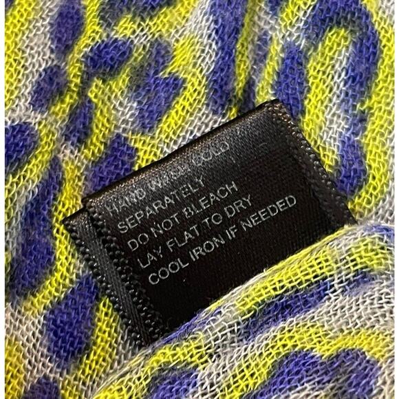 Kirra Scarf Wrap Shawl Spotted Animal Print Leopard Print Blue Gray 20x76 - Picture 5 of 6